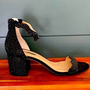 INC size 10 vintage forms shoe